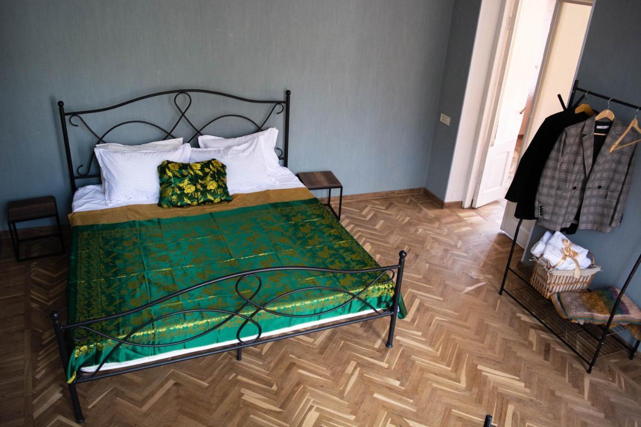 Sunflower Hotel Тбилиси Экстерьер фото
