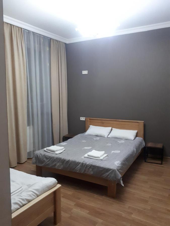 Sunflower Hotel Тбилиси Экстерьер фото